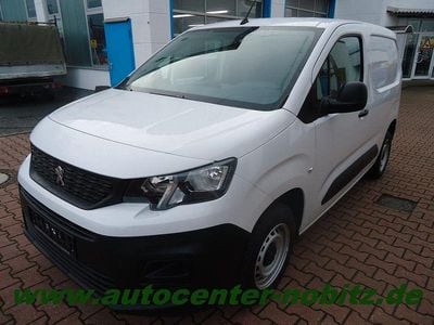 Gebraucht Peugeot Partner Premium 110 PS (80 kW) 2023 Weiß Van / Kleinbus