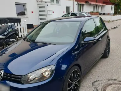 Gebraucht VW Golf VI Team 80 PS (58 kW) 2009 Blau Kleinwagen