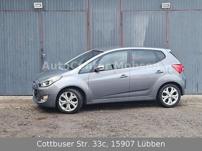 Grau Gebraucht 2012 Hyundai ix20 Edition Kleinwagen | 7.980 € (Teuer)