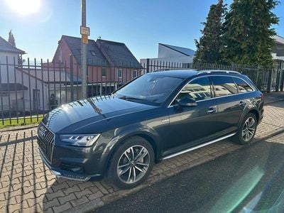 Grau Gebraucht 2017 Audi A4 Allroad Comfort Kombi | 23.500 € (Teuer)