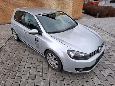 Gebraucht VW Golf VI 122 PS (89 kW) 2009 Weiß Kleinwagen