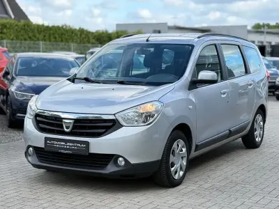 Gebraucht Dacia Lodgy Lauréate 116 PS (85 kW) 2013 Silber Van / Kleinbus