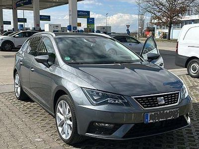 Grau Gebraucht 2017 Seat Leon ST Kombi | 14.550 € (Fairer Preis)