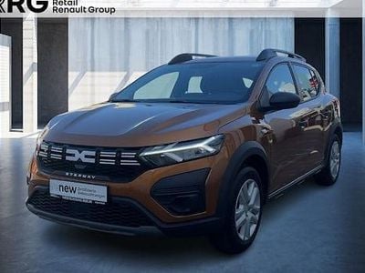 Second-hand Dacia Sandero Essentiel 101 CP (74 kW) 2024 Portocaliu Berlinǎ