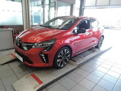 Gebraucht Mitsubishi Colt Top 91 PS (66 kW) 2024 Rot metallic Kleinwagen