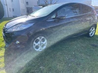 Gebraucht Ford Fiesta Titanium 97 PS (71 kW) 2010 Schwrz Kleinwagen