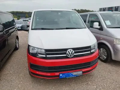 Gebraucht VW Multivan Trendline 150 PS (110 kW) 2017 Weiß Van / Kleinbus