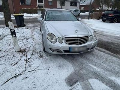 Gebraucht Mercedes E320 224 PS (164 kW) 2006 Grau Limousine