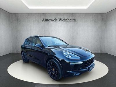 Tiefschwarzmetallic Gebraucht 2015 Porsche Cayenne SUV | 46.999 €