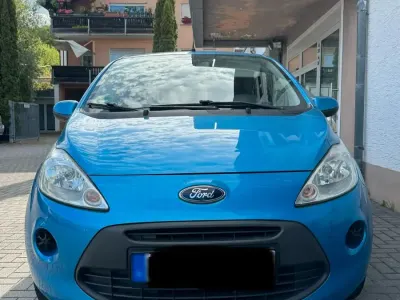 Gebraucht Ford Ka Titanium 69 PS (50 kW) 2013 Blau Kleinwagen
