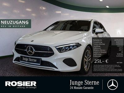 Weiss / polarweiß Gebraucht 2024 Mercedes A180 Advanced Plus Limousine | 28.999 € (Fairer Preis)