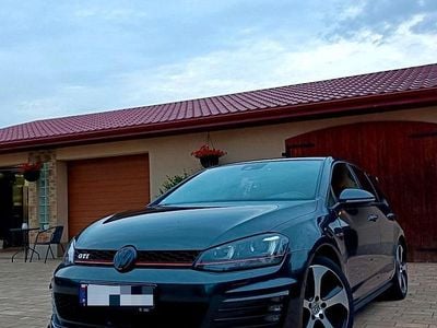 Grau Gebraucht 2016 VW Golf VII GTI Kleinwagen | 15.800 € (Fairer Preis)