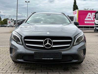 Mountaingrau Gebraucht 2014 Mercedes GLA200 Urban SUV | 14.990 € (Fairer Preis)