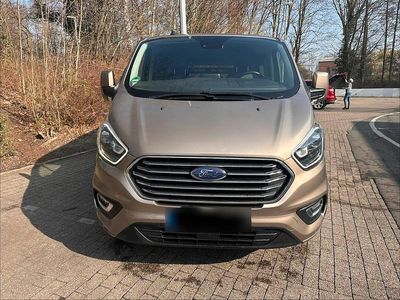 Gebraucht Ford Tourneo Titanium X 185 PS (136 kW) 2021 Beige Van / Kleinbus