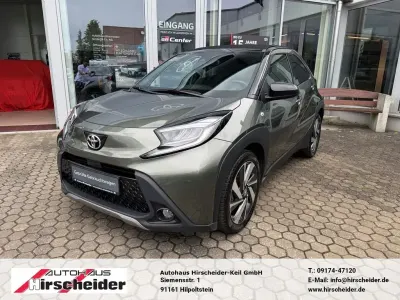 Gebraucht Toyota Aygo X X-plore 72 PS (52 kW) 2022 Grün SUV