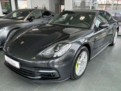 Porsche Panamera 4