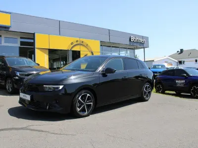 Gebraucht Opel Astra 131 PS (96 kW) 2025 Schwarz Kleinwagen