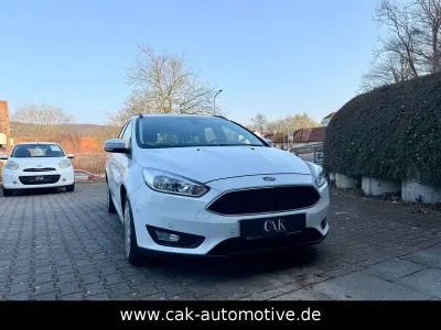 Gebraucht Ford Focus Trend 105 PS (77 kW) 2016 Weiß Kombi