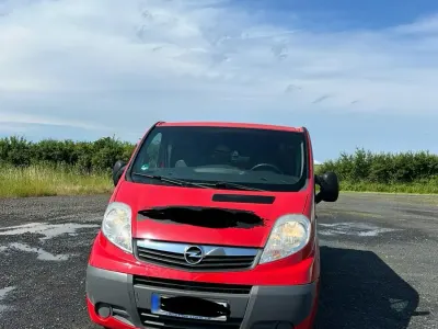Gebraucht Opel Vivaro 114 PS (83 kW) 2011 Rot Van / Kleinbus