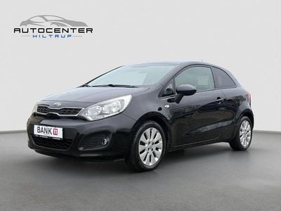 Gebraucht Kia Rio DREAM-TEAM Edition 86 PS (63 kW) 2014 Schwarz Kleinwagen