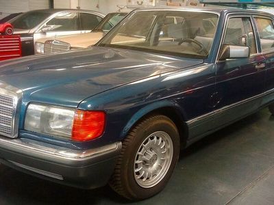 Gebraucht Mercedes S300 179 PS (131 kW) 1986 Blau Limousine