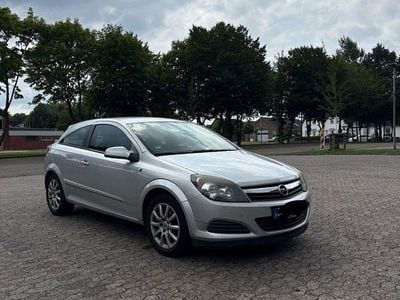 Opel Astra GTC