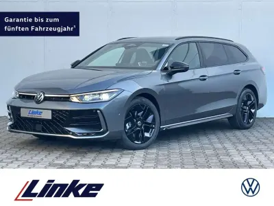 Nuova VW Passat Pro 150 CV (110 kW) 2026 Grigio Station wagon