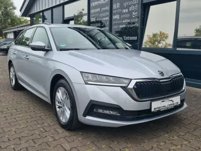 Gebraucht Skoda Octavia Ambition 116 PS (85 kW) 2022 Silber Kombi