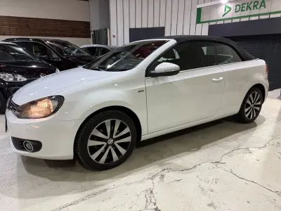 Gebraucht VW Golf Cabriolet Life 105 PS (77 kW) 2013 Weiß Cabrio