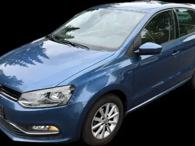 Gebraucht VW Polo LOUNGE 90 PS (66 kW) 2015 Blue silk metallic Limousine