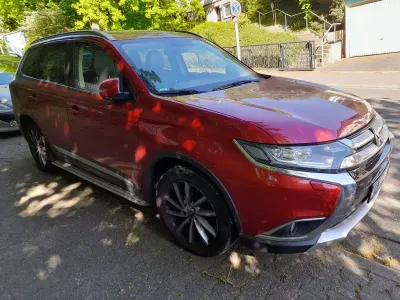 Usata Mitsubishi Outlander 150 CV (110 kW) 2015 Rosso SUV