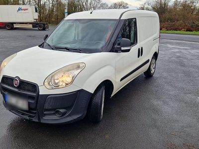Gebraucht Fiat Doblò 90 PS (66 kW) 2013 Weiß Van / Kleinbus