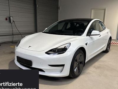 Weiß Gebraucht 2021 Tesla Model 3 Standard Range Limousine | 26.200 € (Fairer Preis)