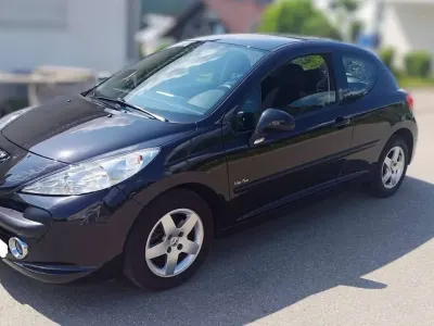 Gebraucht Peugeot 207 95 PS (69 kW) 2008 Limousine