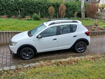 Gebraucht Dacia Sandero Prestige 90 PS (66 kW) 2018 Weiß Limousine