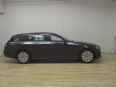 Mercedes E200