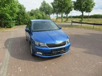 Gebraucht Skoda Fabia Style 90 PS (66 kW) 2015 Blau Kleinwagen