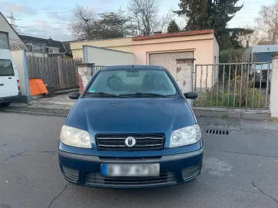 Usata Fiat Punto 60 CV (44 kW) 2003 Blu Utilitaria