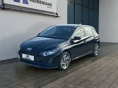 Gebraucht Hyundai i20 Trend 101 PS (74 kW) 2025 Phantom black Kleinwagen