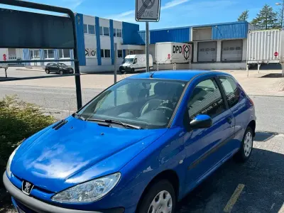 Occasion Peugeot 206 60 PK (44 kW) 2004 Blauw Coupé