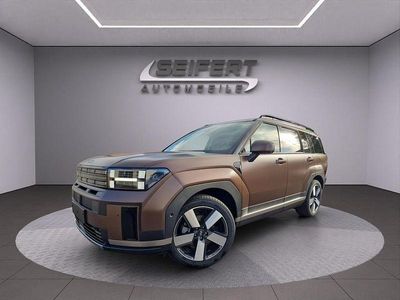 Earthy brass Neu 2025 Hyundai Santa Fe Signature SUV | 56.650 €
