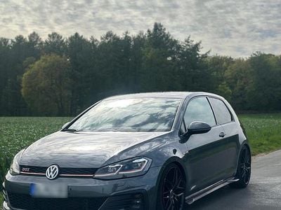 Second-hand VW Golf GTI 245 CP (180 kW) 2017 Gri Coupe