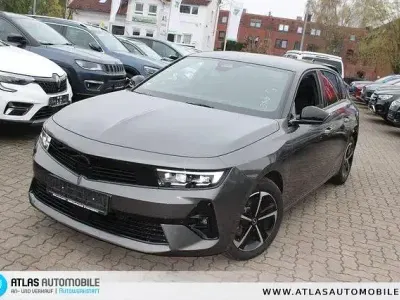 Używany Opel Astra 131 KM (96 kW) 2025 Szary Sedan/Limuzyna