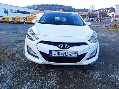 Gebraucht 2013 Hyundai i30 Trend Kombi | 6.099 € (Etwas zu teuer)