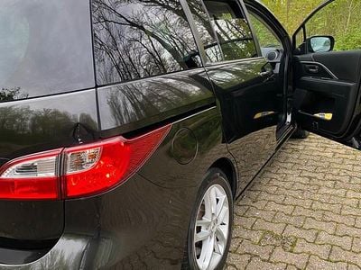 Schwarz Gebraucht 2011 Mazda 5 Van / Kleinbus | 5.500 € (Fairer Preis)
