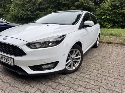 Gebraucht Ford Focus Cool & Connect 101 PS (74 kW) 2017 Weiß Kombi