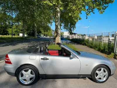 Second-hand Mercedes SLK200