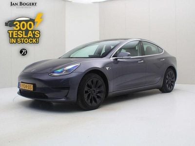 Grau Gebraucht 2020 Tesla Model 3 Standard Range Limousine | 17.999 € (Superpreis)