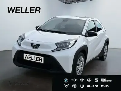Gebraucht Toyota Aygo 72 PS (52 kW) 2024 Schneeweiß Kleinwagen