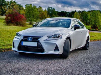 gebraucht Lexus IS300h (mit Carplay) Ausstatung Sport Line